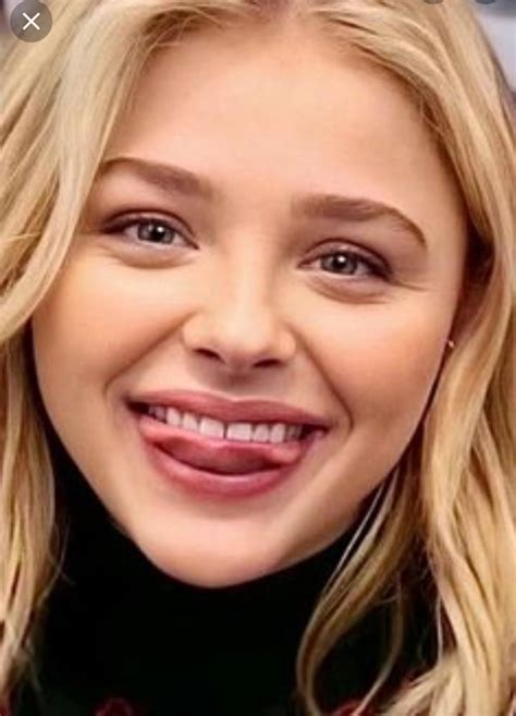 chloë grace moretz lips